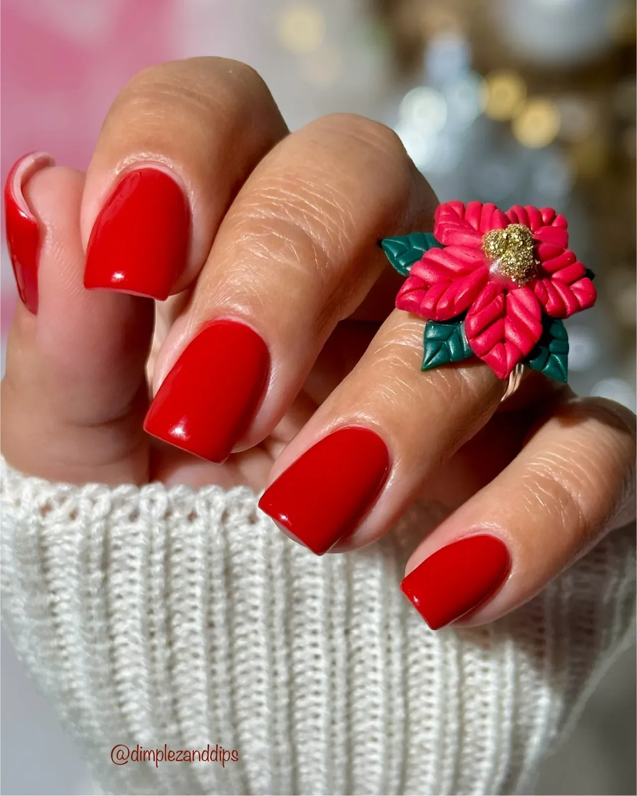 Can short nails also sport beautiful holiday designs