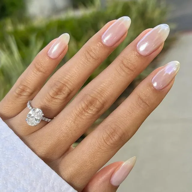 How can elegant cute nail ideas be incorporated into sophisticated looks