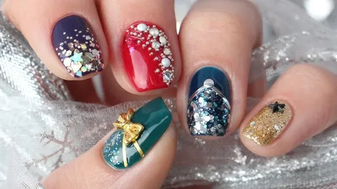 How can you incorporate glitter or rhinestones into New Year's manicures