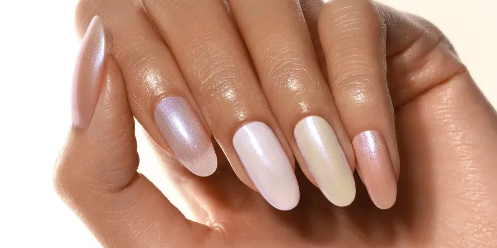 How do you achieve the chrome finish for glazed donut nails