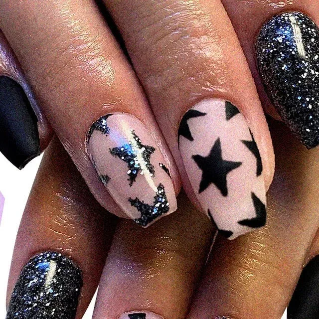 What are some glittering and sparkly New Year's nail designs