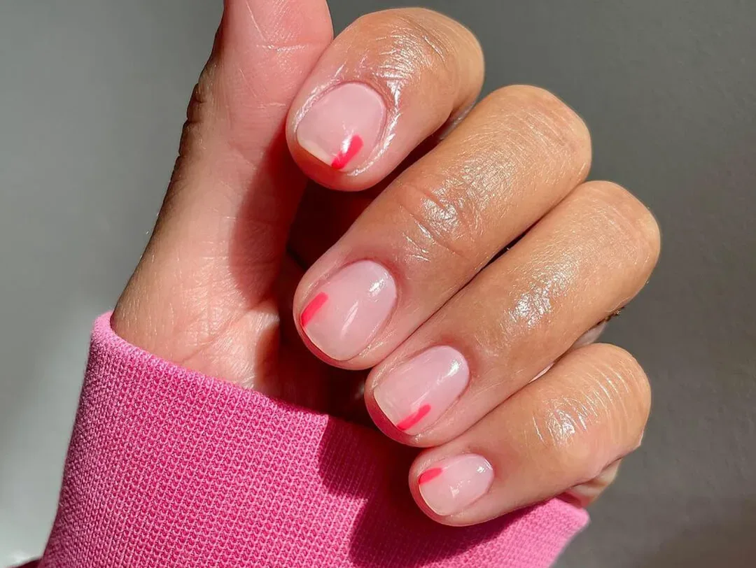 What are the key elements of a simple yet striking minimalist nail design What are the key elements of a simple yet striking minimalist nail design