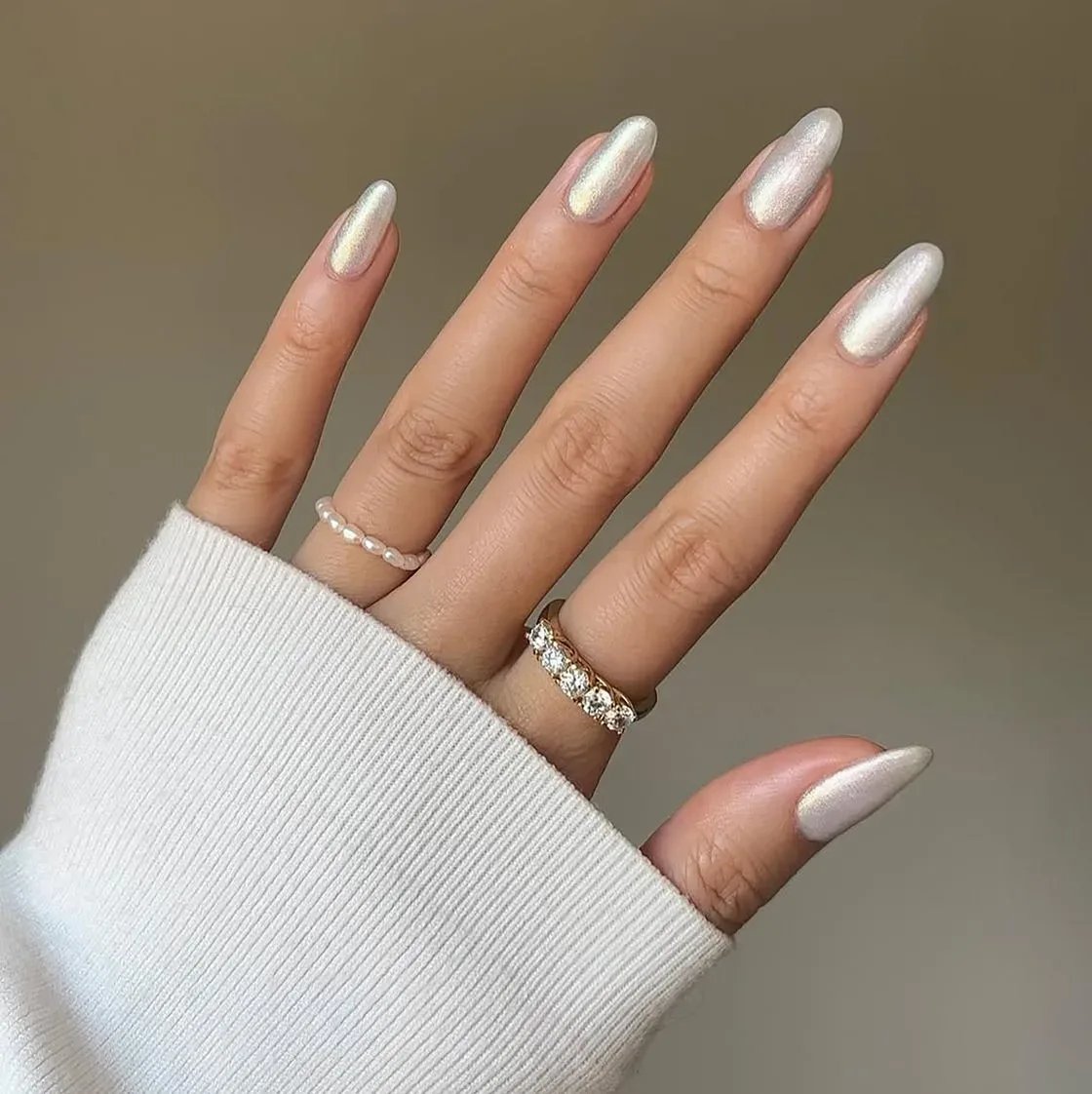 What Are the Popular Pearl Nail Designs