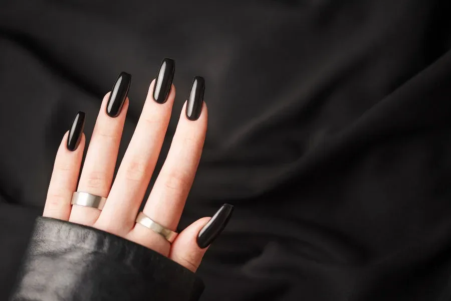 What are the trendiest black nail designs right now What are the trendiest black nail designs right now