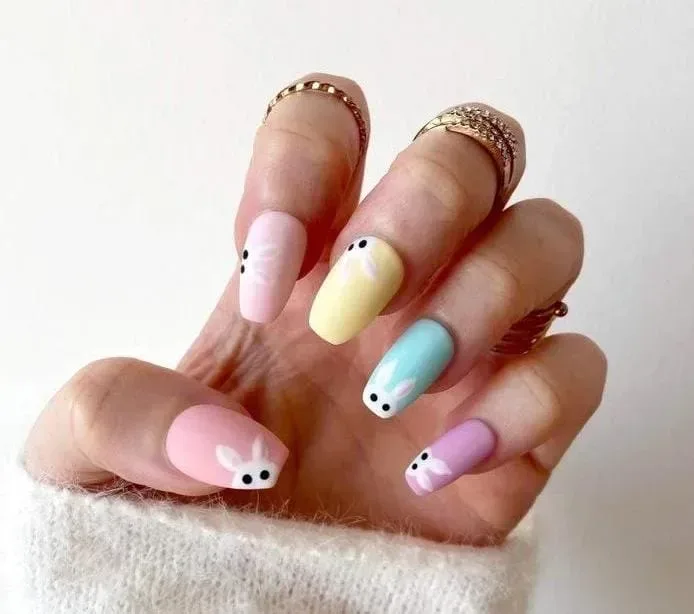 What are the trendy color palettes for Easter nails