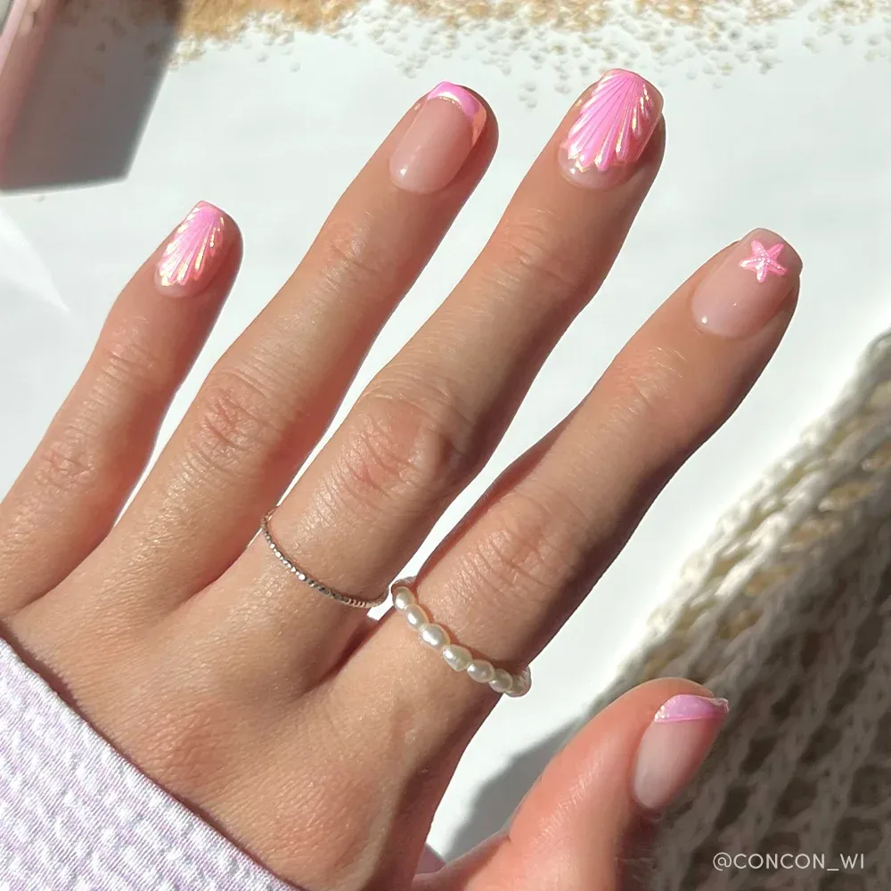 What Pink Chrome Designs are Fun for Casual Outings
